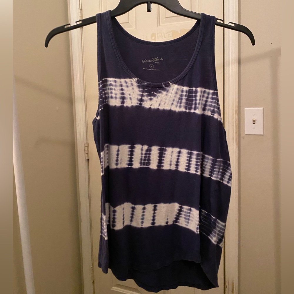 Blue and white top